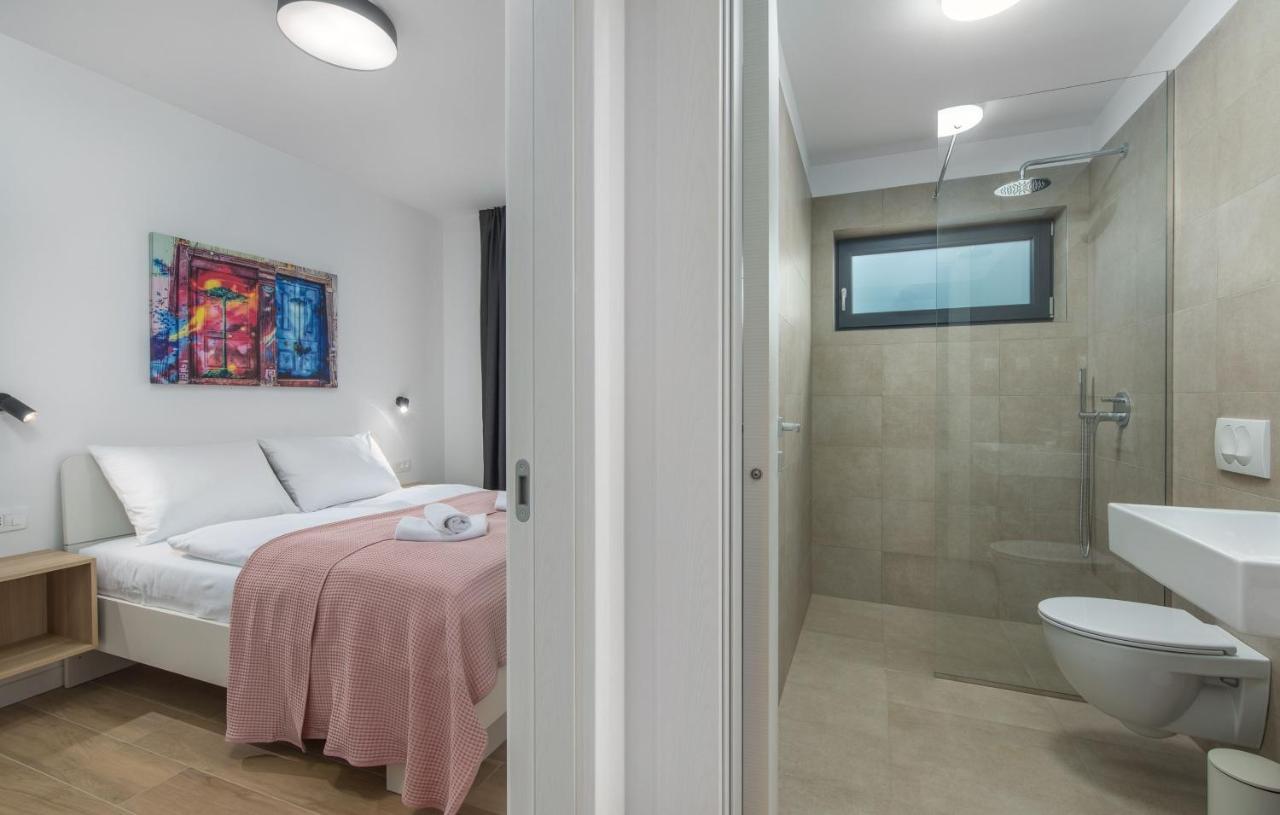 Lana Premium Residence Пореч Екстер'єр фото
