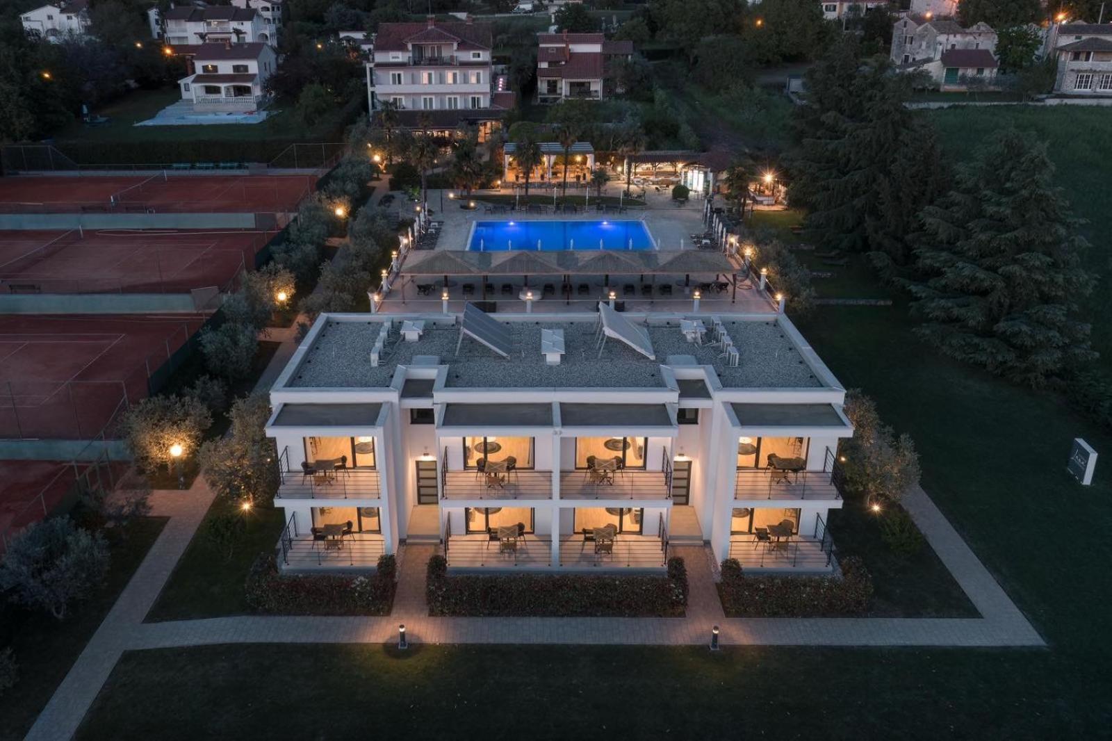 Lana Premium Residence Пореч Екстер'єр фото